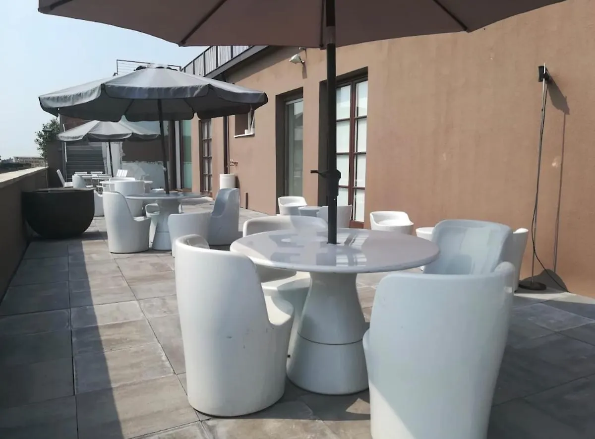 Central Penthouse 5 Minutes From Duomo 米兰