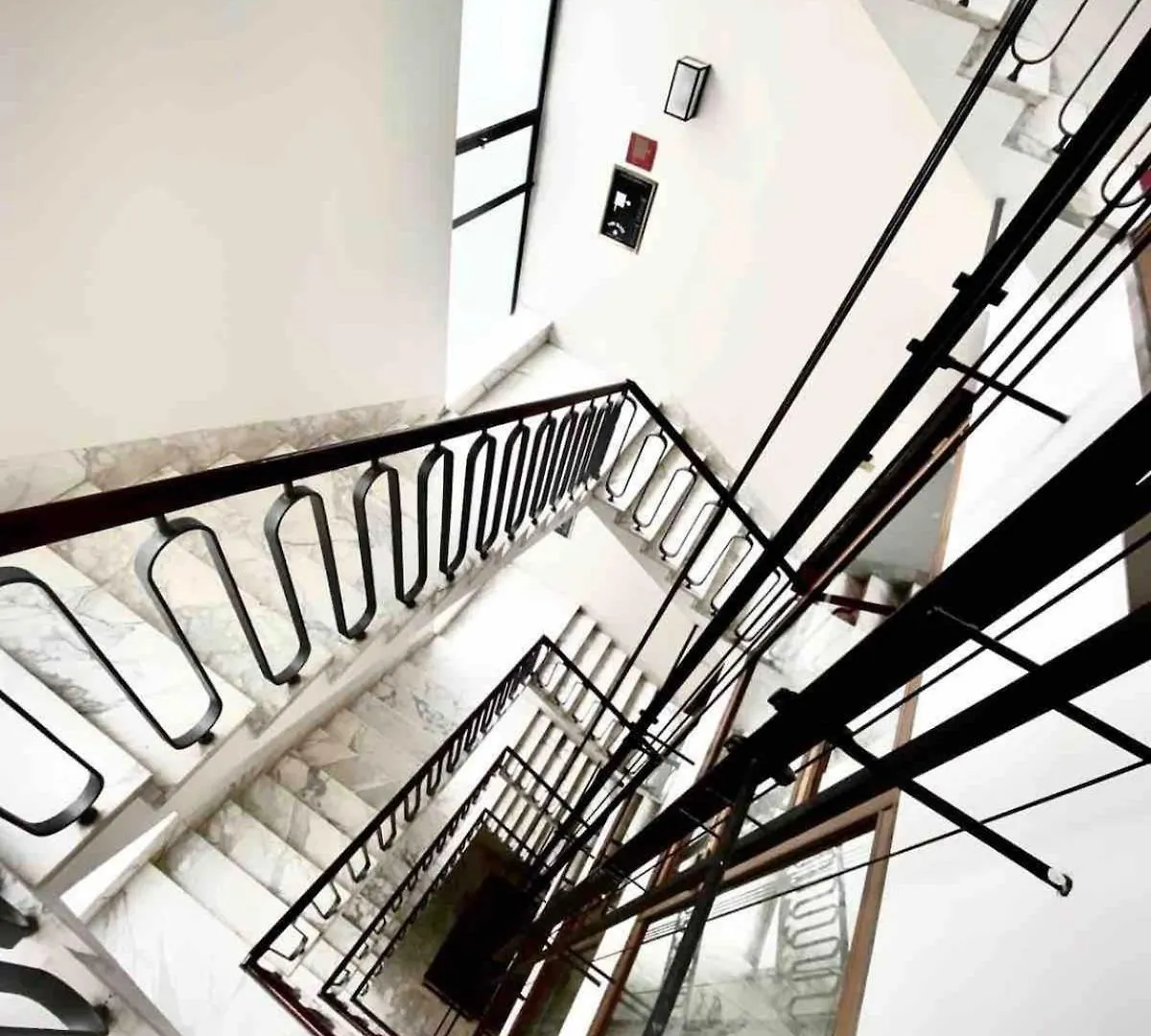 Daire Central Penthouse 5 Minutes From Duomo Milano